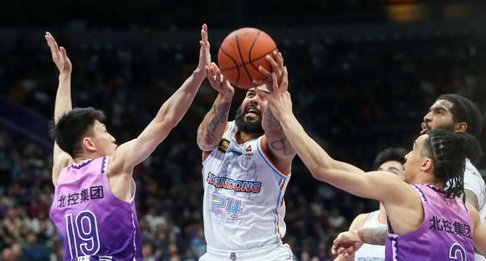 天博体育-包含窗口期摩纳哥备战CBA季后赛；遗憾出局细节曝光；引发热议；身体对抗强度拉满的词条