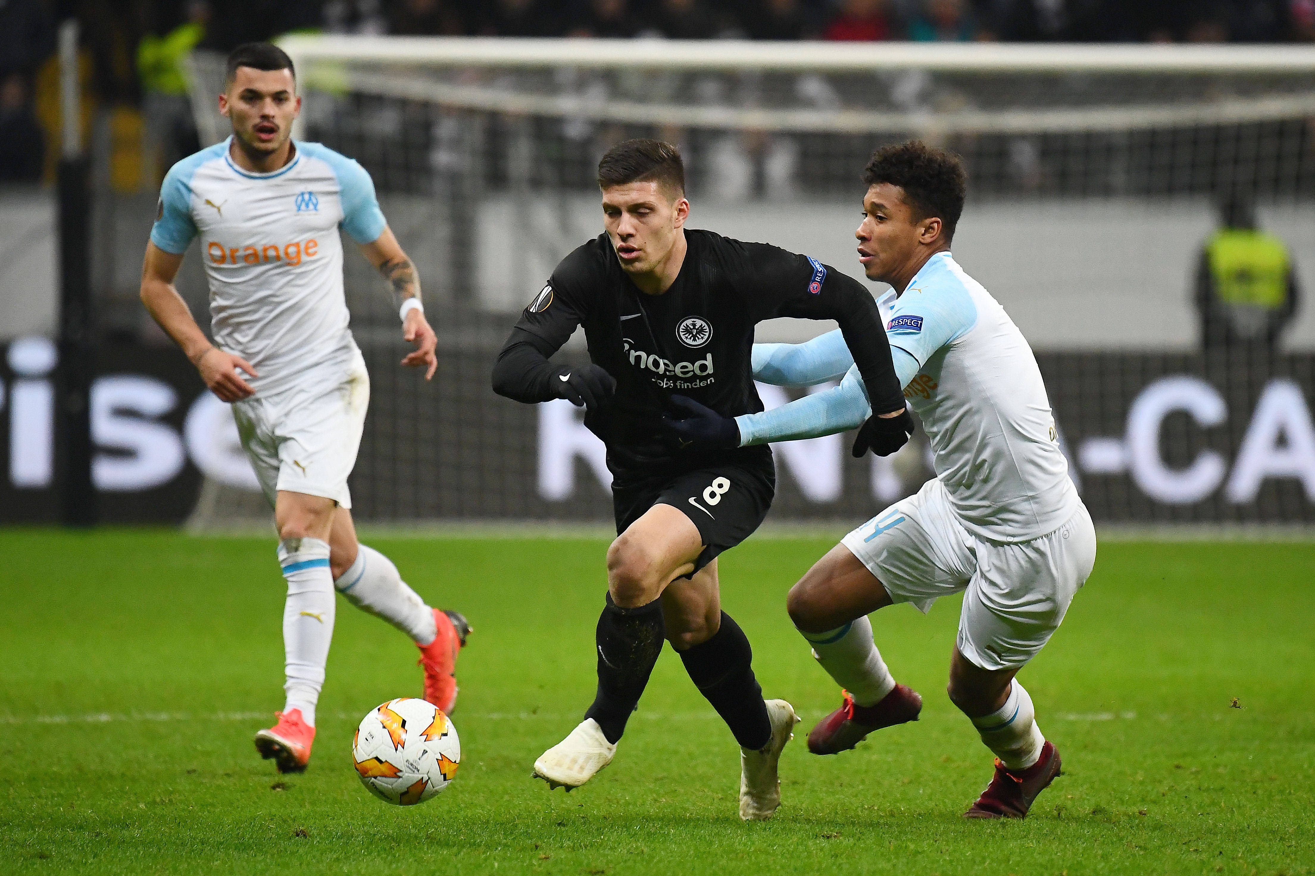 TIANBO- 欧联赛程吃紧，本菲卡清晨迎来里程碑，目标明确，身体对抗强度拉满